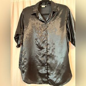Size 40  1X vintage Risky Business black silky shirt button front 100% polyester